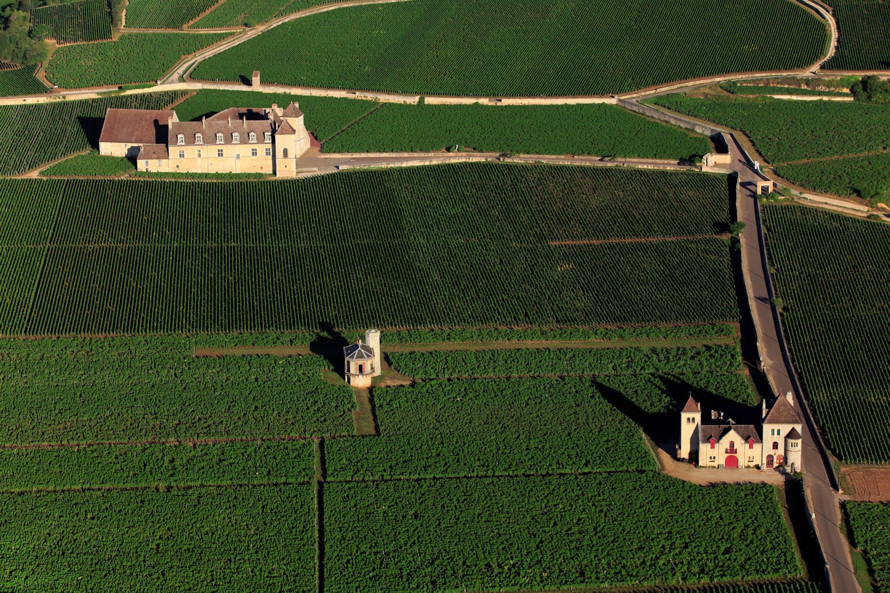 CHÂTEAU DE LA TOUR