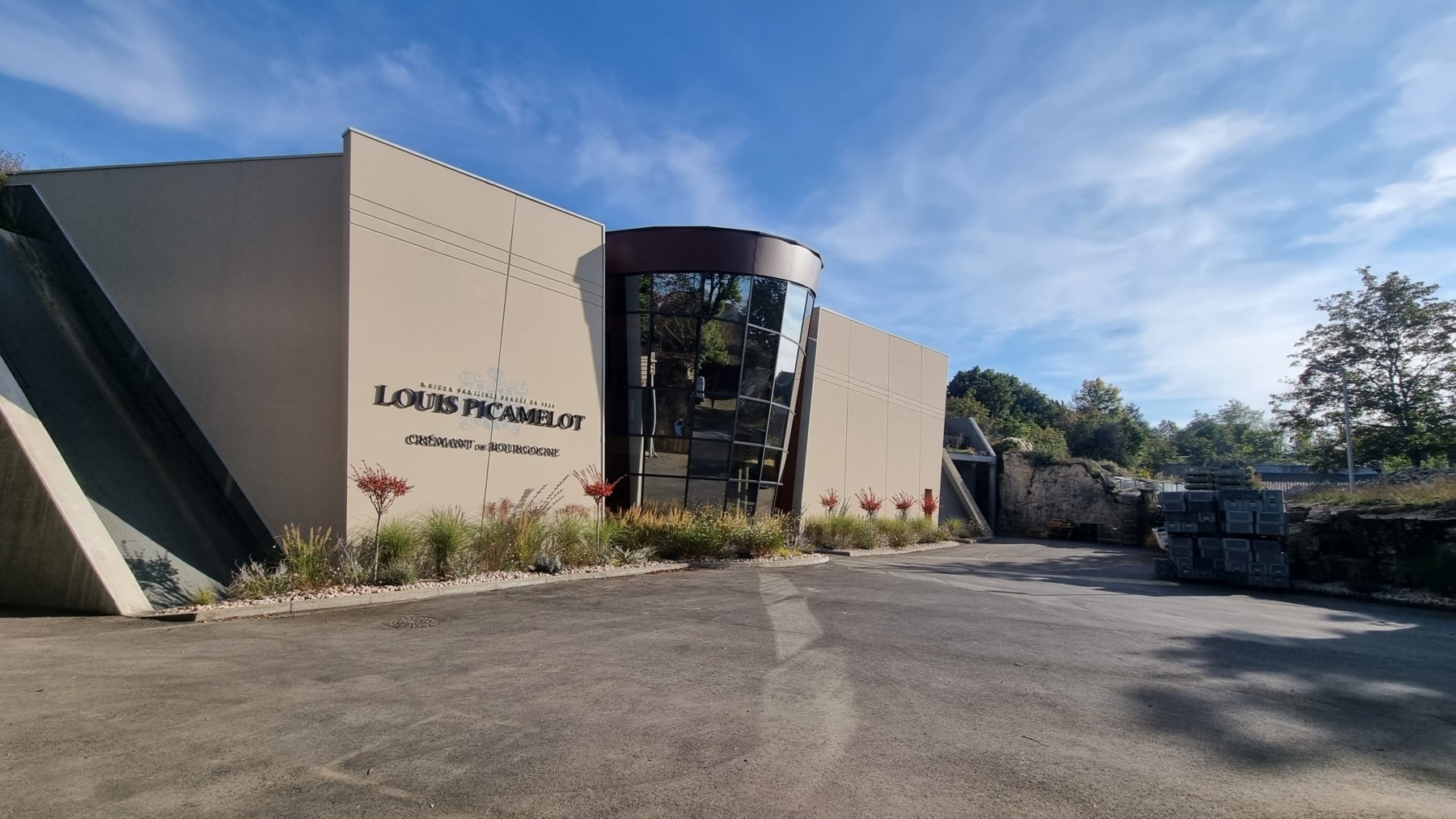 MAISON LOUIS PICAMELOT